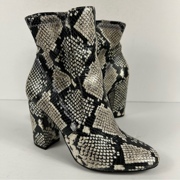 Aldo Elegant Snakeskin Pattern Ankle Boots Size 6.5 - Picture 1 of 9
